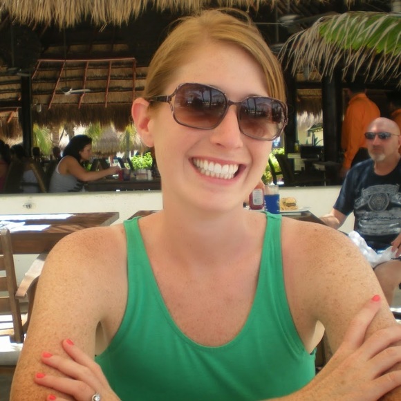 Meet your Posher, Samantha - Picture 1 of 1